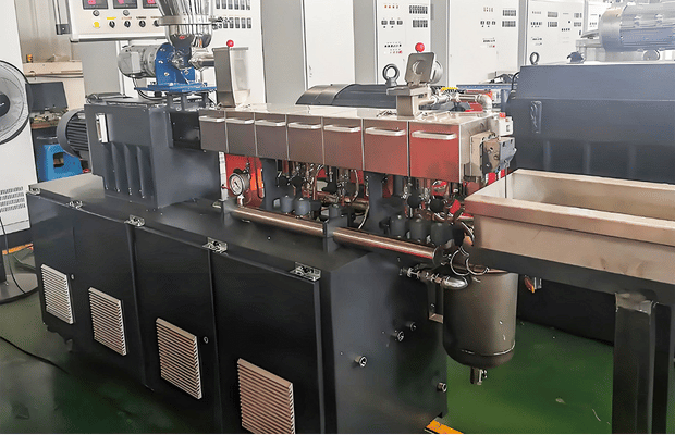 Engineering Plastic Extrusie Lijn-1