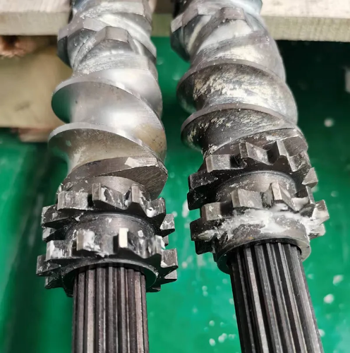 How to maintain and troubleshoot twin screw machines?