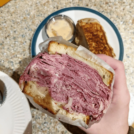 Discover Cleveland's Iconic Foods: 10 Must-Try Dishes for Foodies