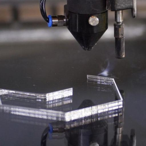 Key Features of a Laser Engraver for Plastic